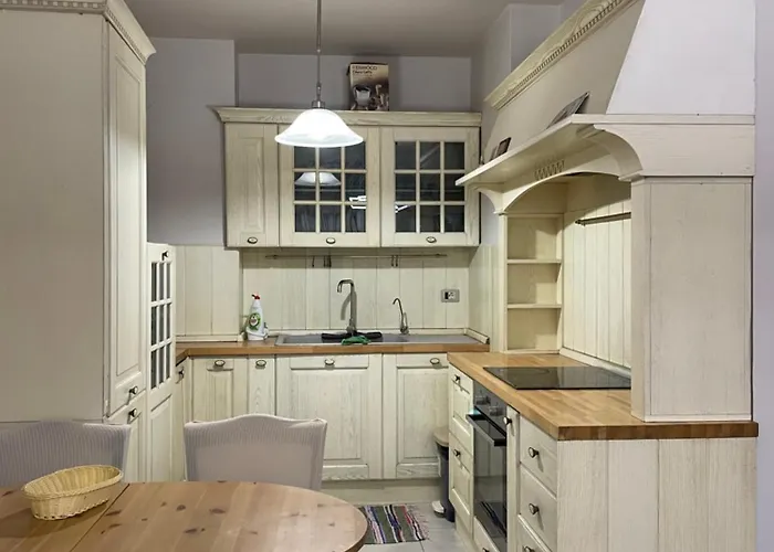 Cozynest * ティラナ