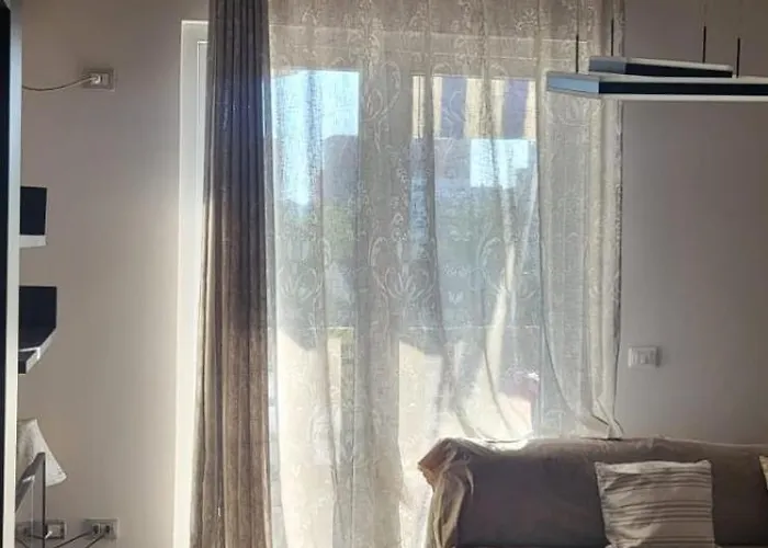 Cozynest * ティラナ